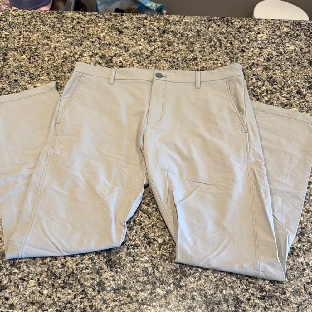 Dockers Men's Gray Pants size 34/32